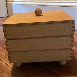 Three level jewelry box